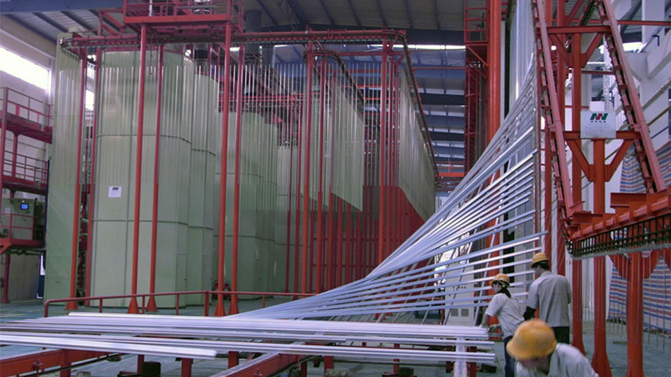 全自動鋁型材立式噴漆生產(chǎn)線